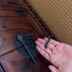 アンティーク調のサイドボードの画像