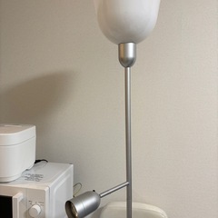 IKEA　HEKTOGRAM フロアランプ（電球付き） の画像