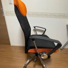 オフィス椅子の画像