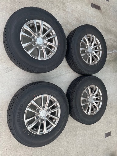 ハイエース　200系アルミホイール付きスタットレスタイヤ1　６J　６穴　4本セット