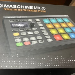 NI Maschine Mikro mk2 MIDIコントローラーの画像