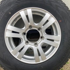 ハイエースバン　スタッドレスタイヤ
の画像