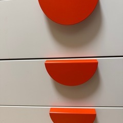 収納家具の画像