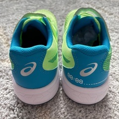 アシックス レーザービーム 19.5の画像