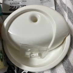 猫　小型犬　給水機　ペット用品　ペット水飲みの画像