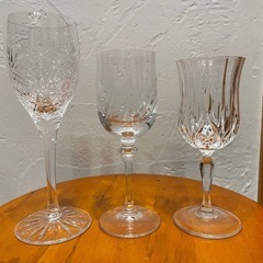 差し上げます。ワイングラスなどの画像