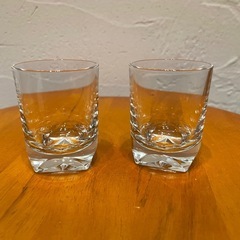 差し上げます。ワイングラスなどの画像