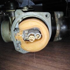 超希少!!シャリー70純正キャブレターの画像