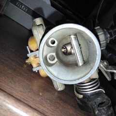 超希少!!シャリー70純正キャブレターの画像