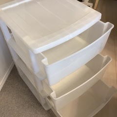 衣装ケース3段　お譲りします(最大3個)の画像