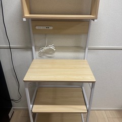 コンセント、USBポート付き電子レンジラックの画像