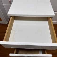 3段収納家具　キャスター付チェストの画像