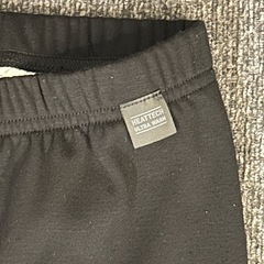 【取引中】ユニクロのヒートテックウルトラウォーム（超極暖）2枚、ヒートテック2枚の画像