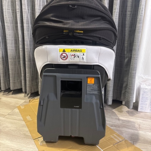 クルムーヴ スマート エッグショック　チャイルドシート　コンビ