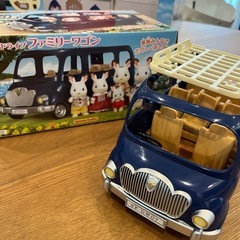 シルバニア　ファミリーワゴン　キャリア付きの画像