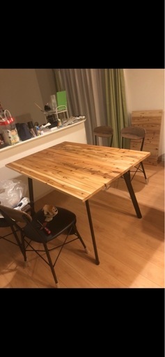 ダイニングテーブル