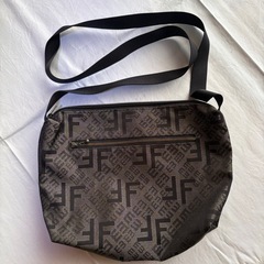 FENDI　フェンディ？　ショルダーバッグの画像