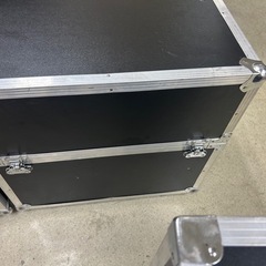 大型機材ケースの画像