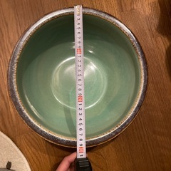 メダカ鉢の画像