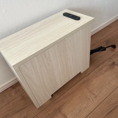 配線隠し ケーブルボックスの画像