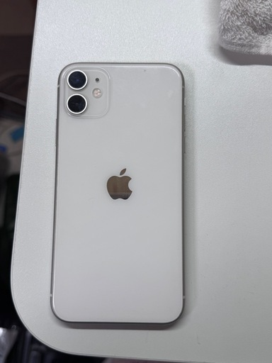 Apple iPhone 11 128GB ホワイトバッテリー97% 箱付き