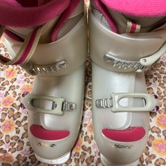 hart Hart　スキーブーツ　　　21.0-22.0の画像