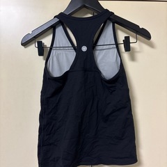 AUMNIE ヨガウェア　タンクトップ　黒の画像