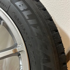 2023年製スタッドレス　美品　　の画像