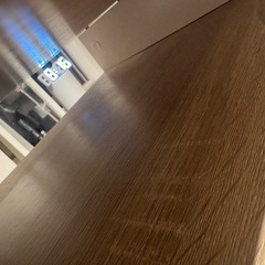 引き出し付きテーブルの画像
