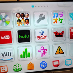 Wii UとWiiの2台セット ゲームパッド リモコン ソフト7本付の画像