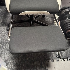 ゲーミングチェア　GTRACINGの画像