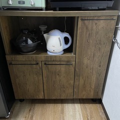 【ヴィンテージライク】キッチンキャビネットの画像