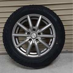 【４本セット+ナット付き🉐】VOXYブリヂストン　スタッドレスタイヤ　の画像