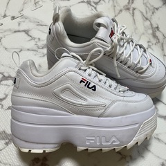 FILA厚底スニーカーの画像