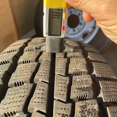 スタッドレス　15×5.5J ハブ径110㎜　6H-139.7 ＋40 ハンコック　ウインター　RW06 195/80R15 107/105L 　キャラバン　ハイエース　スタッドレスの画像