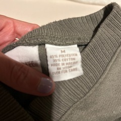 トレーナー　Ｖネックの画像