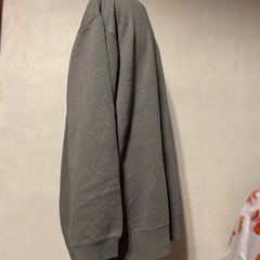 トレーナー　Ｖネックの画像