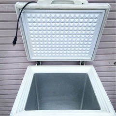 エレクトロラックス Electrolux 冷凍庫（105L） ホワイト ECB105の画像