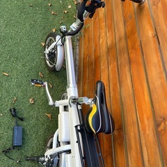 【ジャンク】電動アシスト折りたたみ自転車の画像