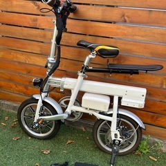 【ジャンク】電動アシスト折りたたみ自転車の画像