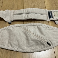 グスケット　抱っこ紐　収納袋付きの画像