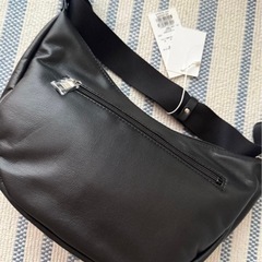 russetソフトレザーラウンドショルダーバッグの画像