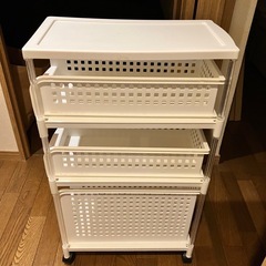 キャスター付きワゴン3段の画像