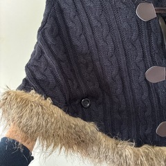 Shake Shakeファー付きニットの画像