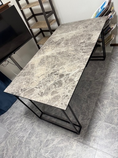 ダイニングテーブル