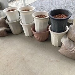 瓦チップ　10ℓ 100円の画像