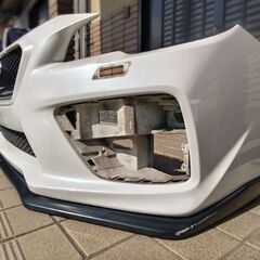 WRXs4前期フロントバンパーの画像