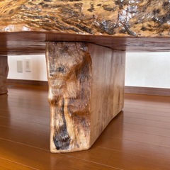 一枚板／栃／無垢材／座卓／ローテーブル／ダイニングテーブルの画像