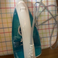 (お譲り先確定)アイロン 台付きの画像