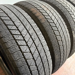 215/60/17冬VRX3の画像